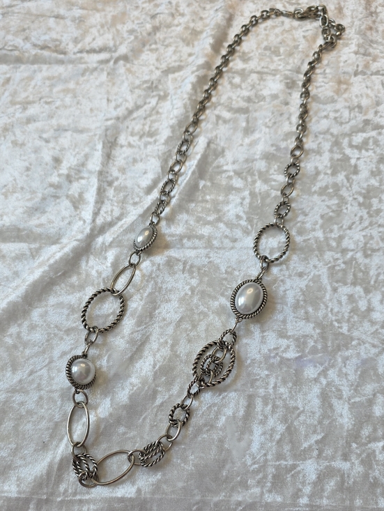 Premier Designs Jewelry - Premier Designs Silver-Tone Faux Pearl Cabachon Link Grannycore Necklace
